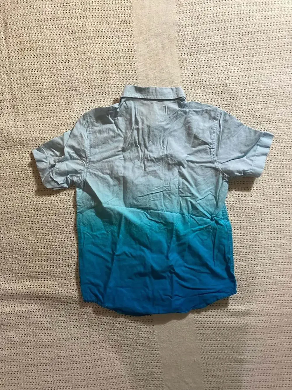Old Navy The Classic Shirt Dip-Dye Blue Short Sleeve Button-Up Boys